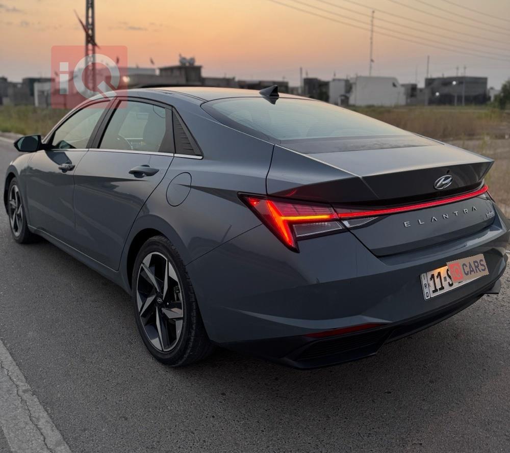 هیوندای ئەلەنترا